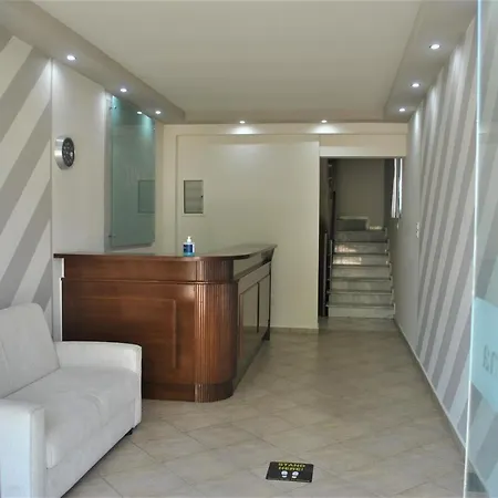 Tina Aparthotel